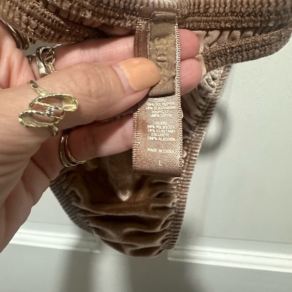 RARE Skims Stretch Velvet Cut Out Bodysuit NWOT size Large Sexy Sultry - Picture 5 of 5